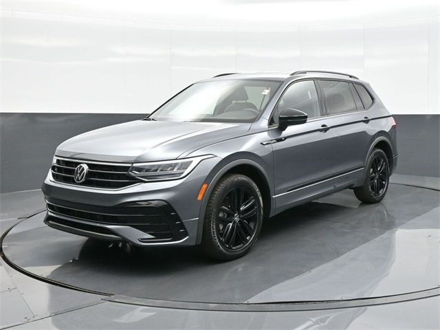 2022 Volkswagen Tiguan SE R-Line Black