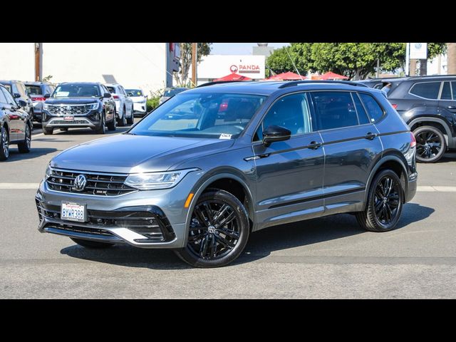 2022 Volkswagen Tiguan SE R-Line Black