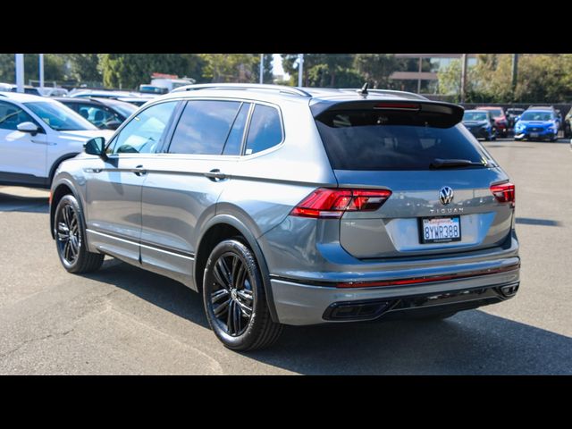 2022 Volkswagen Tiguan SE R-Line Black