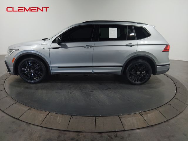 2022 Volkswagen Tiguan SE R-Line Black