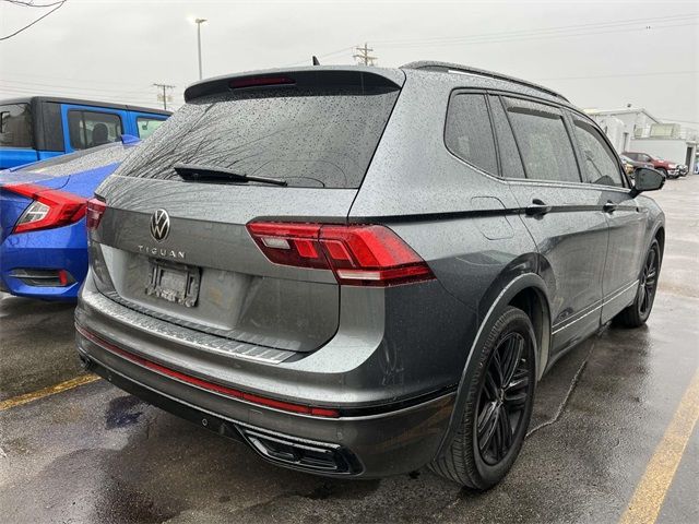 2022 Volkswagen Tiguan SE R-Line Black