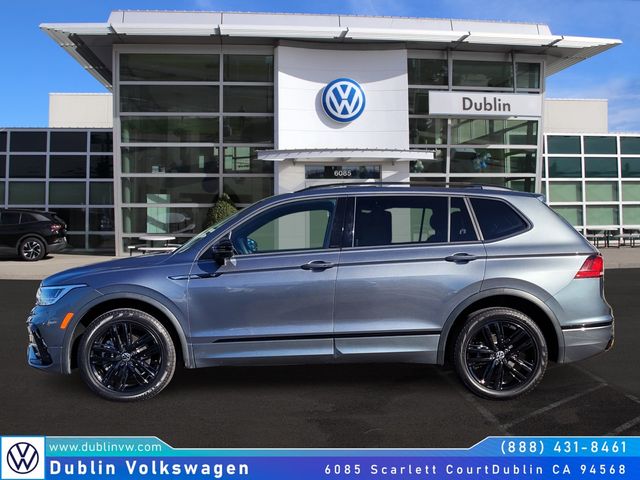 2022 Volkswagen Tiguan SE R-Line Black