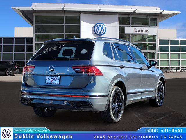 2022 Volkswagen Tiguan SE R-Line Black