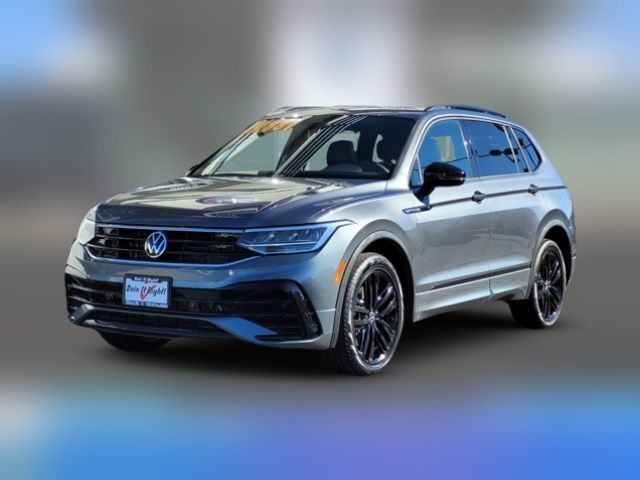 2022 Volkswagen Tiguan SE R-Line Black