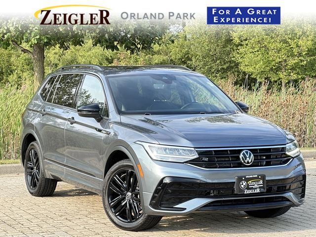 2022 Volkswagen Tiguan SE R-Line Black