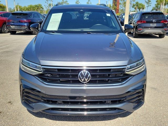 2022 Volkswagen Tiguan SE R-Line Black