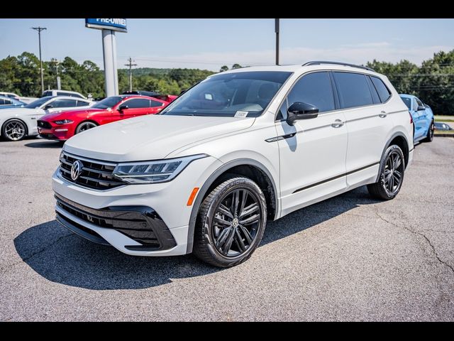 2022 Volkswagen Tiguan SE R-Line Black