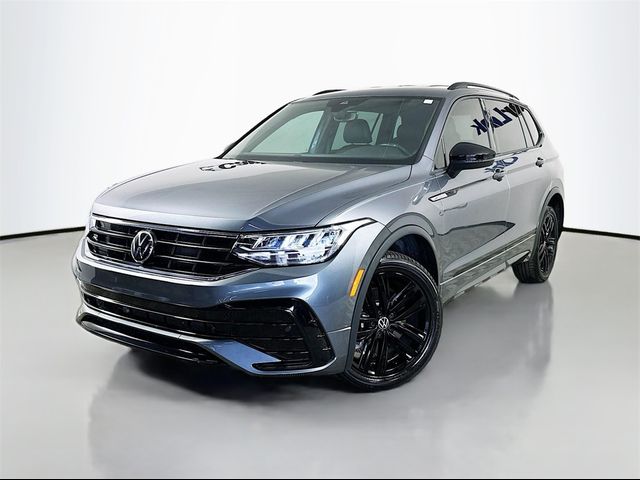 2022 Volkswagen Tiguan SE R-Line Black