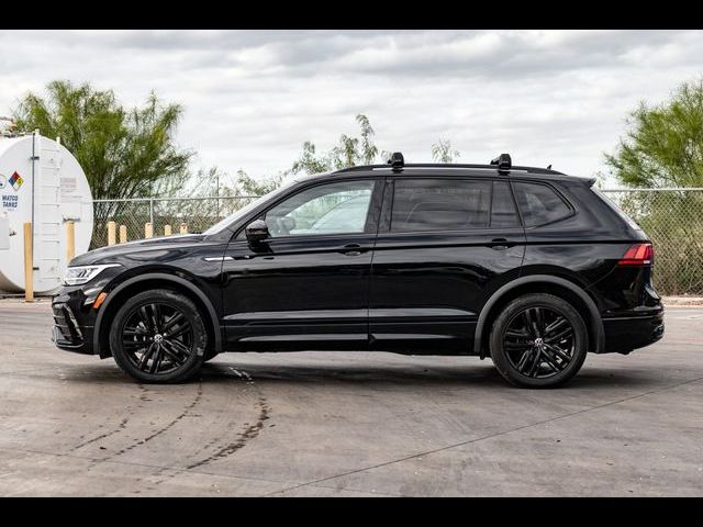 2022 Volkswagen Tiguan SE R-Line Black