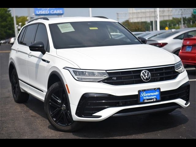 2022 Volkswagen Tiguan SE R-Line Black