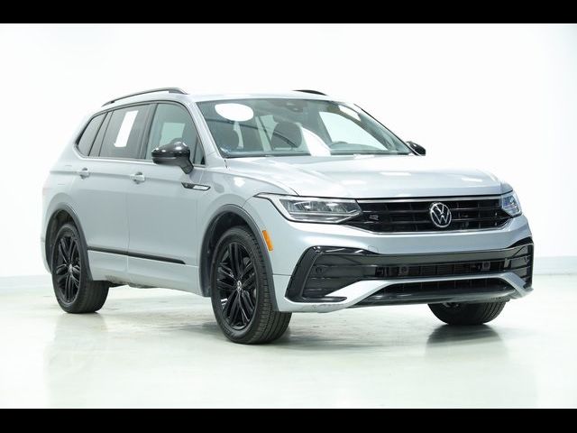 2022 Volkswagen Tiguan SE R-Line Black