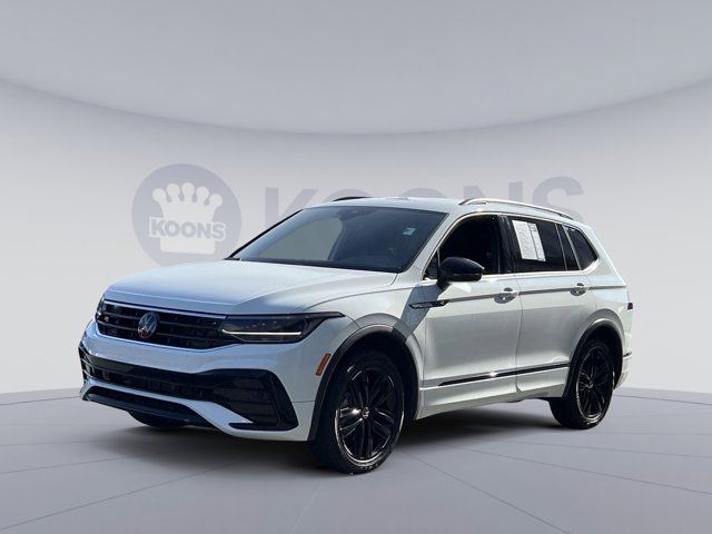 2022 Volkswagen Tiguan SE R-Line Black