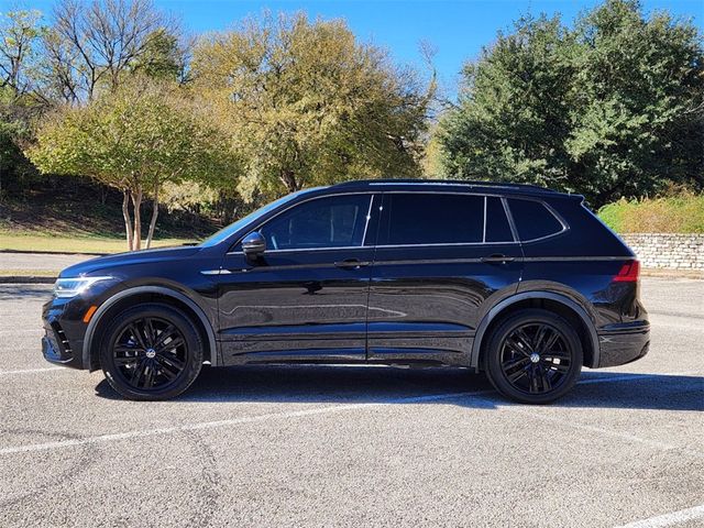 2022 Volkswagen Tiguan SE R-Line Black