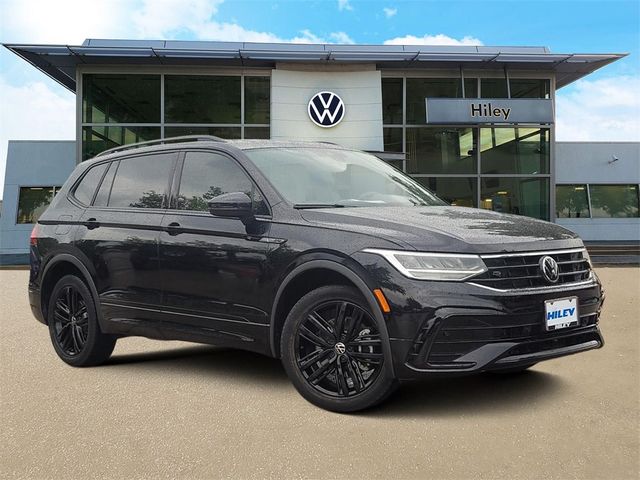 2022 Volkswagen Tiguan SE R-Line Black