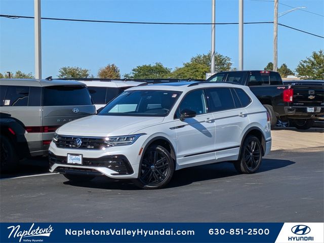 2022 Volkswagen Tiguan SE R-Line Black