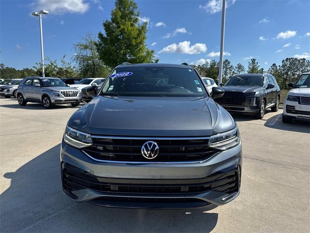 2022 Volkswagen Tiguan SE R-Line Black