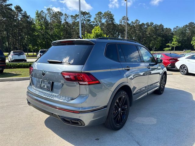 2022 Volkswagen Tiguan SE R-Line Black