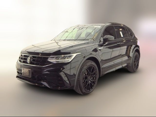 2022 Volkswagen Tiguan SE R-Line Black