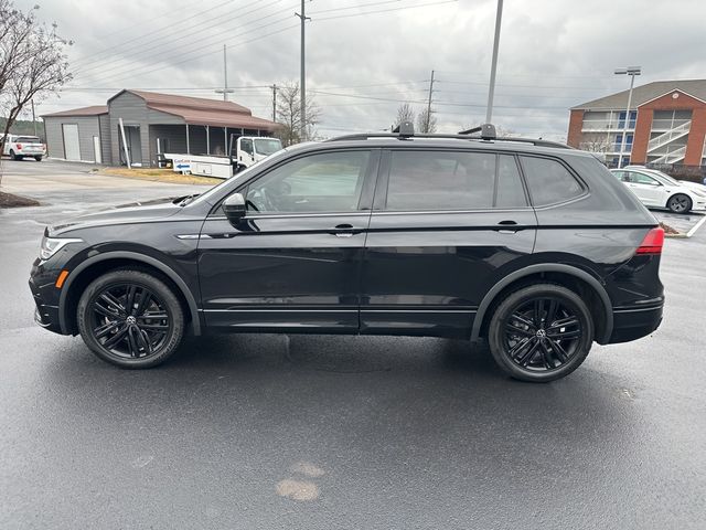 2022 Volkswagen Tiguan SE R-Line Black