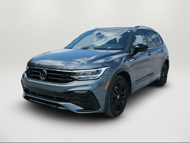 2022 Volkswagen Tiguan SE R-Line Black