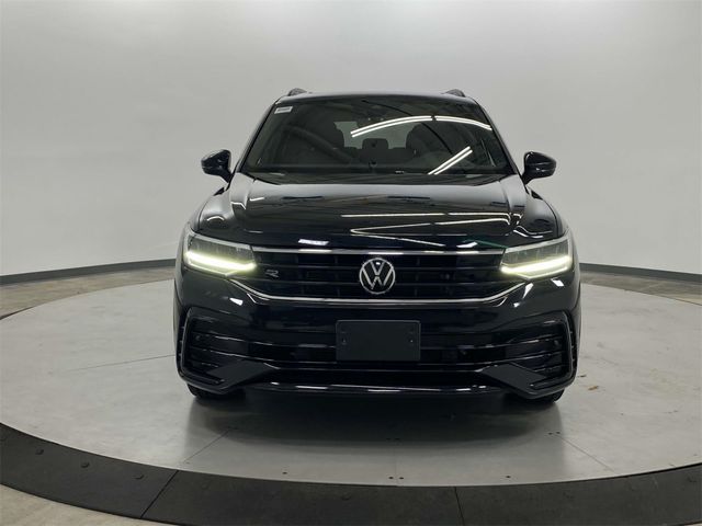 2022 Volkswagen Tiguan SE R-Line Black