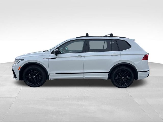 2022 Volkswagen Tiguan SE R-Line Black