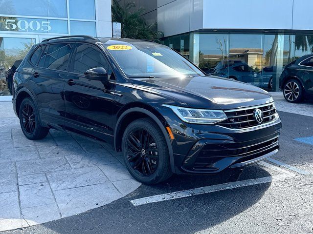 2022 Volkswagen Tiguan SE R-Line Black