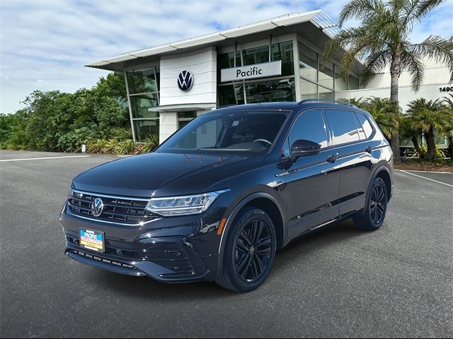 2022 Volkswagen Tiguan SE R-Line Black