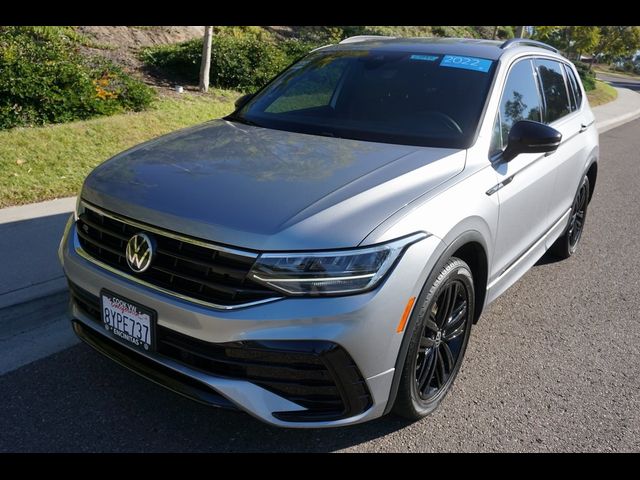 2022 Volkswagen Tiguan SE R-Line Black