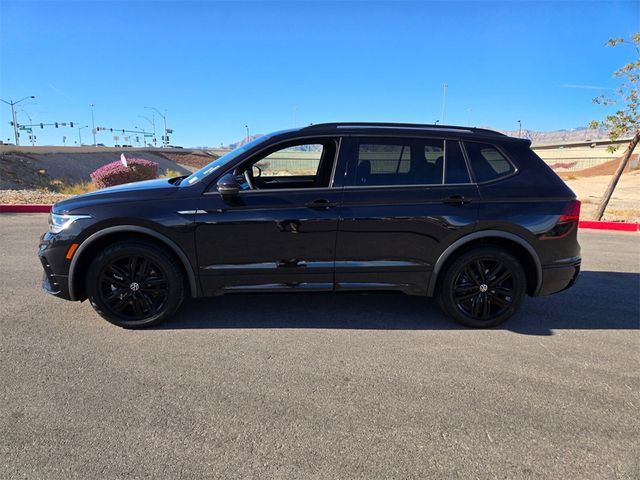 2022 Volkswagen Tiguan SE R-Line Black