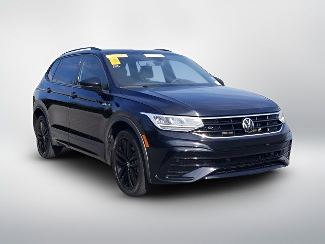 2022 Volkswagen Tiguan SE R-Line Black