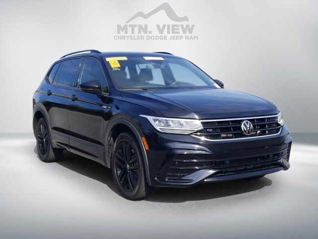 2022 Volkswagen Tiguan SE R-Line Black