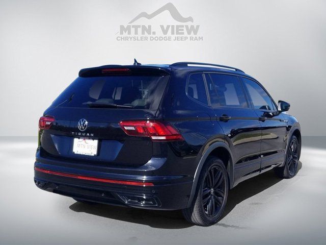 2022 Volkswagen Tiguan SE R-Line Black