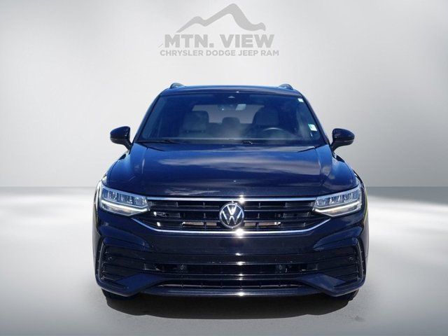 2022 Volkswagen Tiguan SE R-Line Black