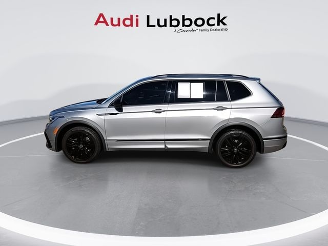 2022 Volkswagen Tiguan SE R-Line Black