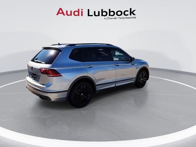 2022 Volkswagen Tiguan SE R-Line Black