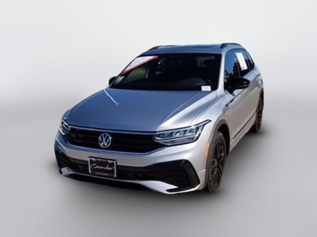 2022 Volkswagen Tiguan SE R-Line Black