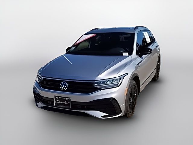 2022 Volkswagen Tiguan SE R-Line Black