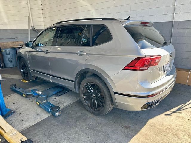 2022 Volkswagen Tiguan SE R-Line Black