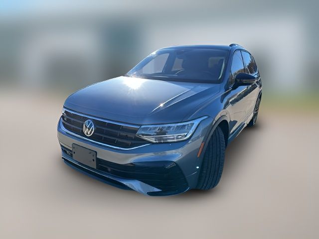 2022 Volkswagen Tiguan SE R-Line Black