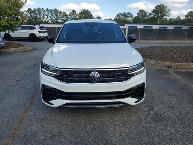 2022 Volkswagen Tiguan SE R-Line Black