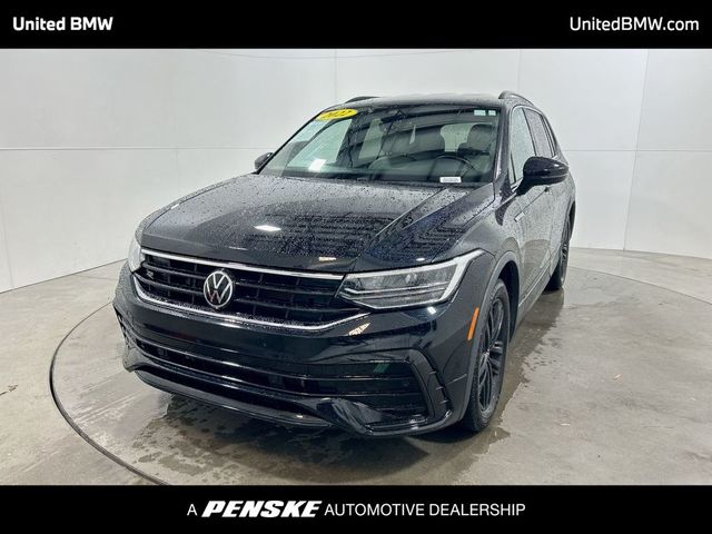 2022 Volkswagen Tiguan SE R-Line Black