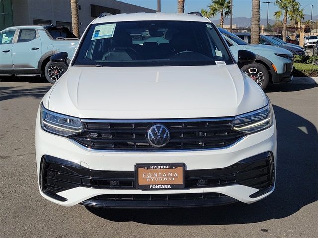 2022 Volkswagen Tiguan SE R-Line Black