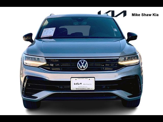 2022 Volkswagen Tiguan SE R-Line Black