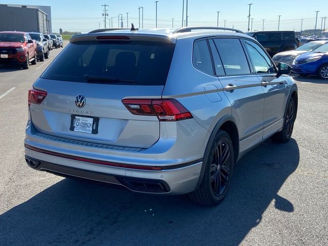 2022 Volkswagen Tiguan SE R-Line Black