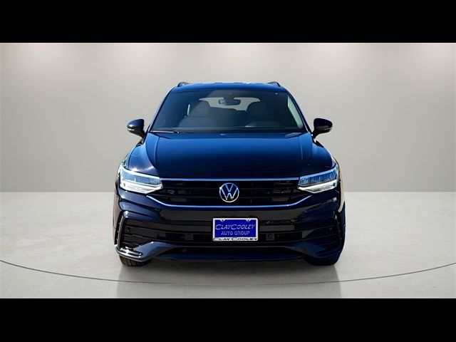 2022 Volkswagen Tiguan SE R-Line Black