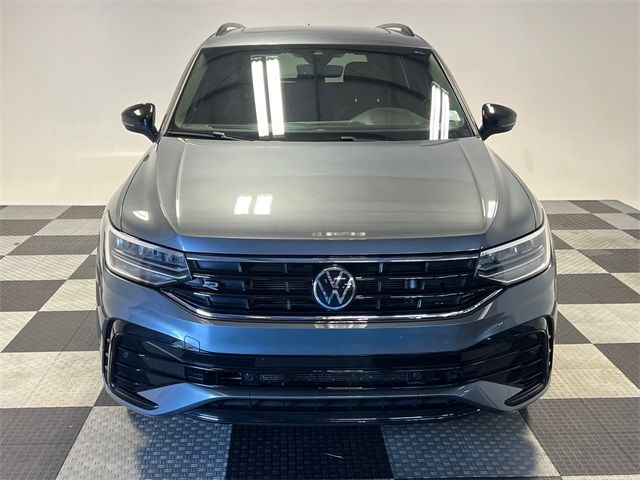 2022 Volkswagen Tiguan SE R-Line Black