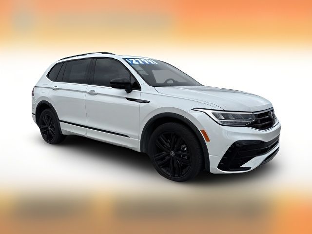 2022 Volkswagen Tiguan SE R-Line Black