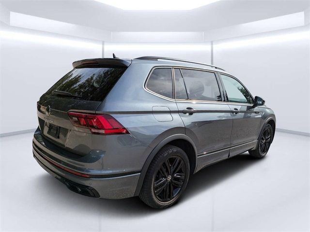 2022 Volkswagen Tiguan SE R-Line Black