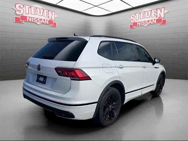 2022 Volkswagen Tiguan SE R-Line Black